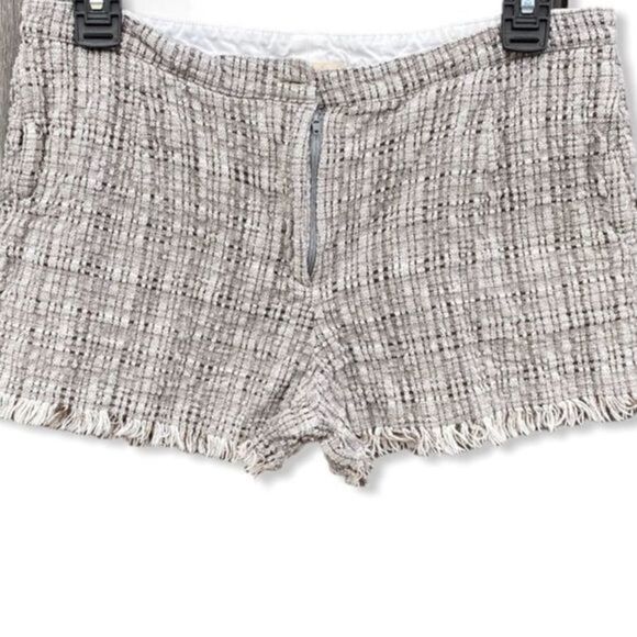 Momoni‎ Shorts - Picture 1 of 9